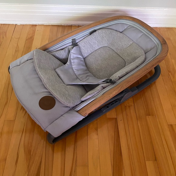 Maxi Cosi baby rocker/seat - Picture 2 of 5